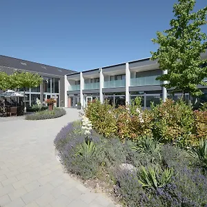 Q.c.m. Campus Hotel