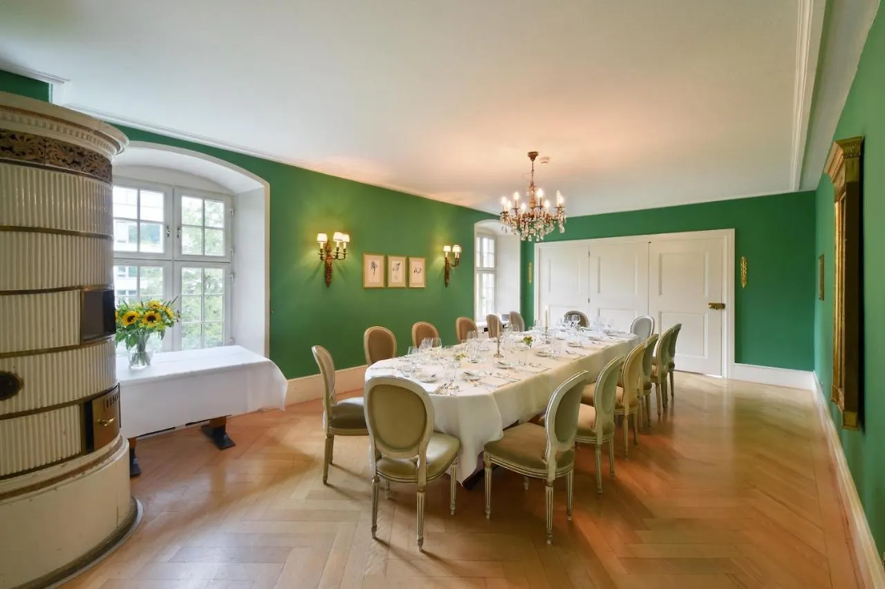 Hotel Im Schlosspark Binningen 3*,  Suisse