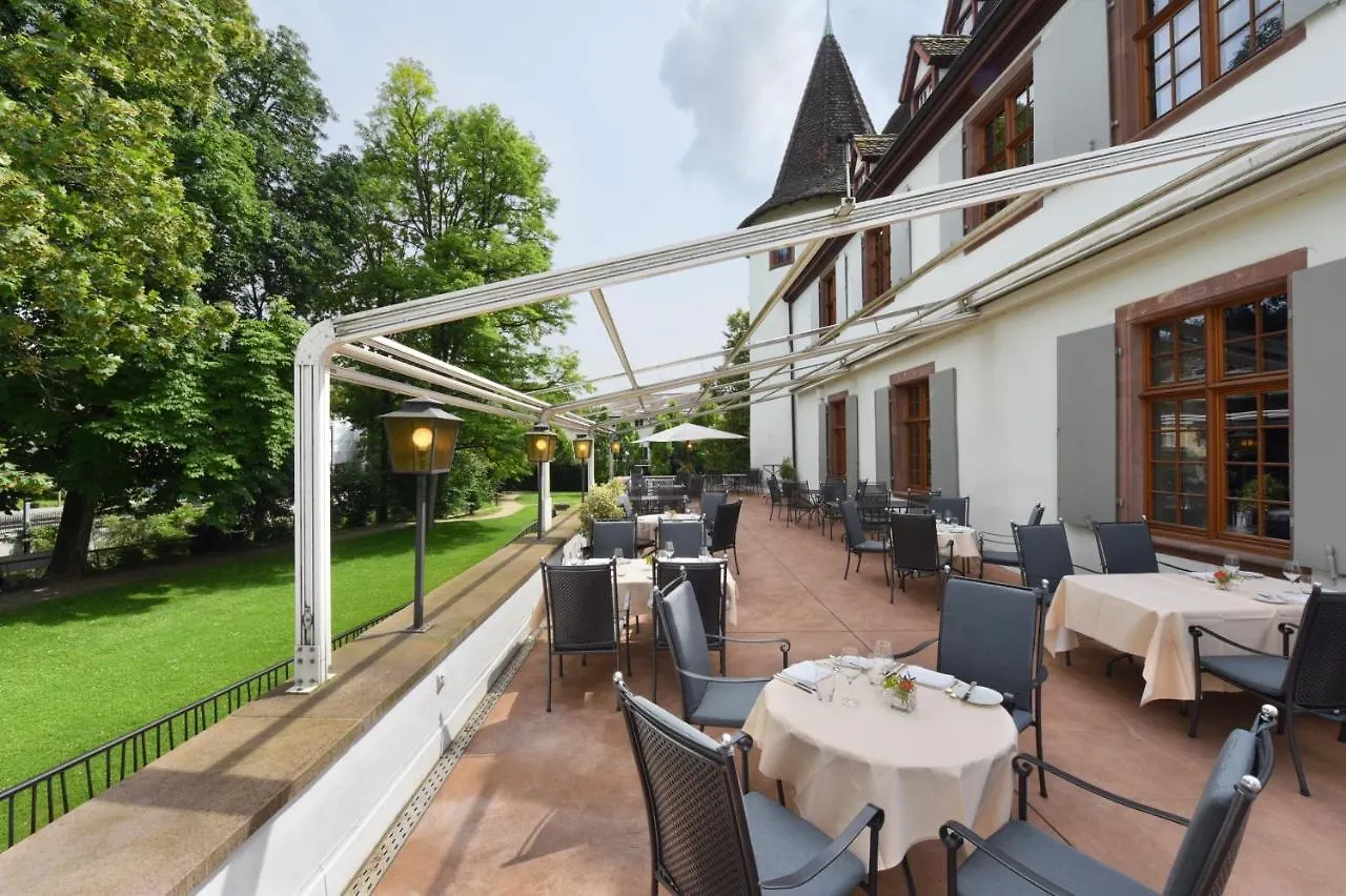Hotel Im Schlosspark Binningen