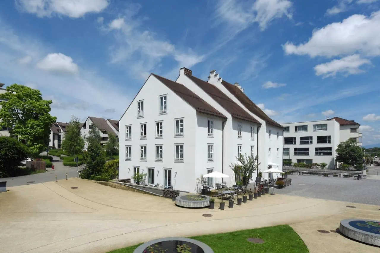 Hotel Im Schlosspark Binningen