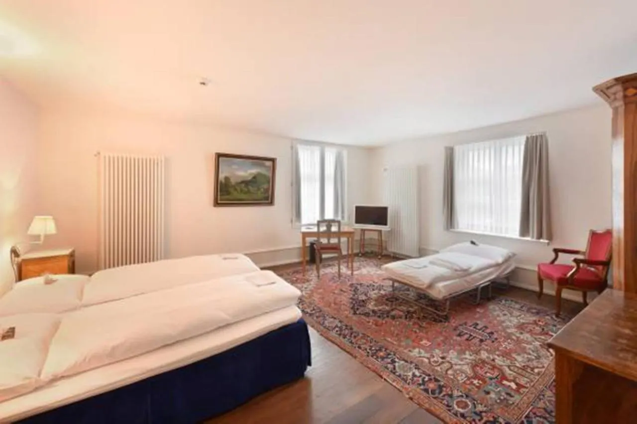 Hotel Im Schlosspark Binningen
